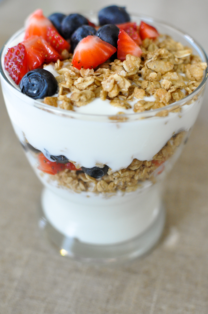 BerryYogurtParfaits_FlyingBaby_1_680x1024