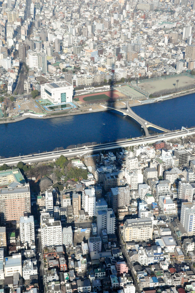 Tokyo_Skytree_1_680x1024